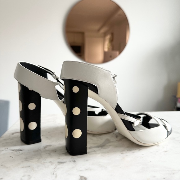 FENDI Polka Dot Sandals (Size 7.5) - Picture 7 of 15